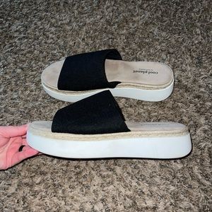 Cool Planet By Steve Madden Black Strap Platform Sandals Size 9.5
